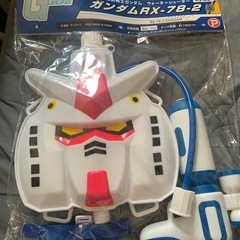 新品未使用 ガンダム　RX⭐︎水鉄砲の画像