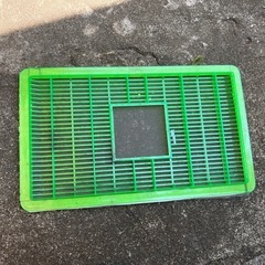 飼育箱の画像