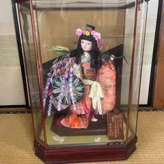 節句　　女の子　日本人形