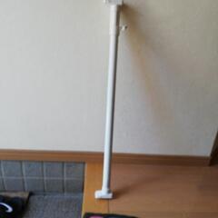 突っ張り棒　短めの画像