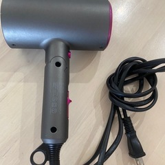 ヘアドライヤーの画像