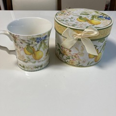 新品　ロイヤルアーデン　マグカップ　箱あり