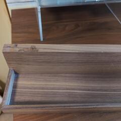 無印良品　壁掛け棚　ウォールナット　キズありの画像