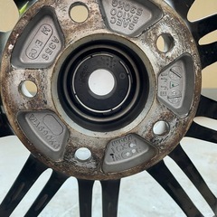 日本製鋳造16インチホイール4本の画像