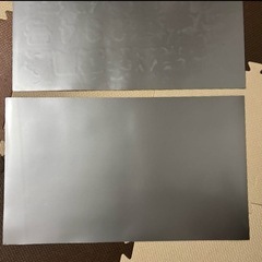 4枚セット　車用　シートマグネット　シルバー　中古3枚未使用1枚の画像