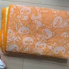 リラックマ 寝具とマグカップの画像