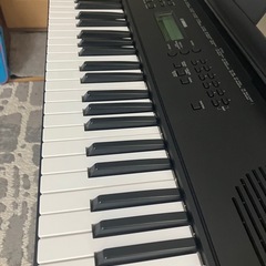 YAMAHA PSR-E-360 キーボード スタンド付の画像