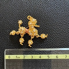 トイプードル ブローチの画像
