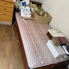 たんす、ベッド、他の画像