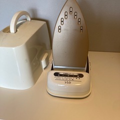 National 製　スチームアイロンの画像
