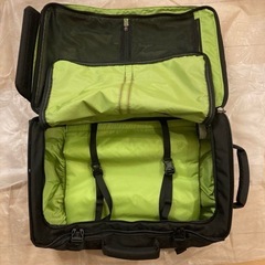 お値下げ！Karrimor（カリマー）」のキャリーケース「クラムシェル40」の画像