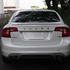 ローン＋カード可　ボルボ　S６０　Ｔ５　Rデザイン　禁煙車　本革　ナビ　Bluetooth　動画ありの画像