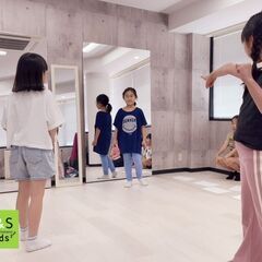 ★7/5(土)体験受付中★<Kids>歌、ダンス、演技！3つを習えるミュージカルクラス！の画像