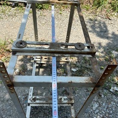 値段下げます。エアコン架台の画像