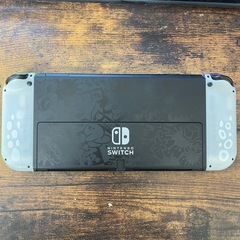 Nintendo Switch 有機EL本体+
256GBマイクロSD付の画像