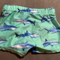H&M サメ柄水着 スイムパンツ　キッズ　サイズ98k〜104 センチの画像