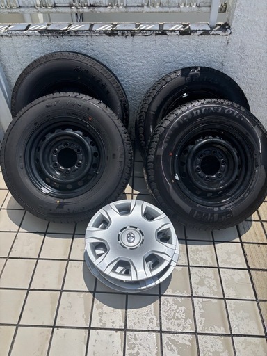 ハイエースタイヤ+ホイールセット（新車外し） (JB) 逗子・葉山