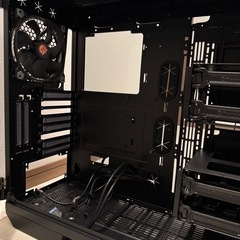 Thermaltake VIEW 71 TG RGB 中古品 (RoHiTo) 大甕のPCパーツの
