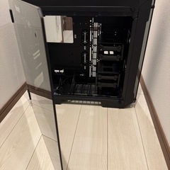 Thermaltake VIEW 71 TG RGB 中古品の画像