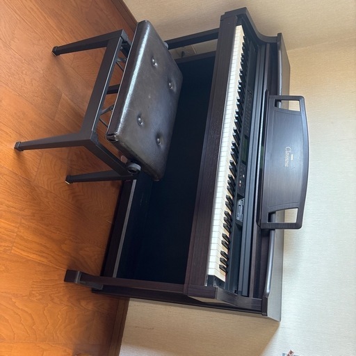 鍵盤楽器、ピアノ YAMAHA   Cravinova