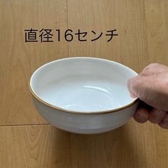 成果用品、小物と食器セットでどうぞの画像