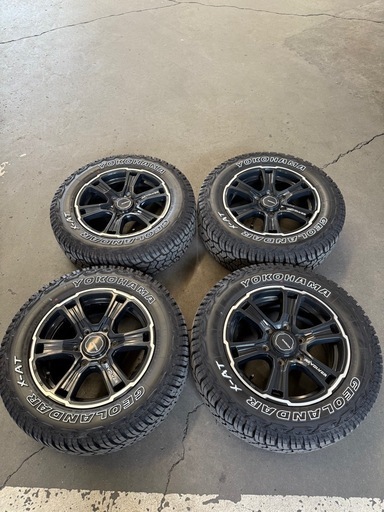 ハイエース リボルバー 16インチ