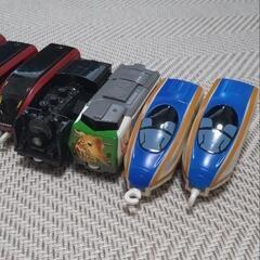マグドナルドハッピーセットプラレールの画像