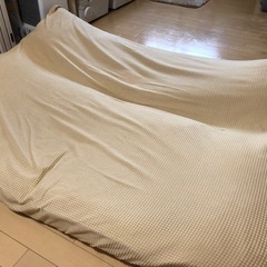 ベッドになるソファ　2〜3人掛けの画像
