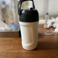 NIKE フューエルジャグ 64oz チャグ　ホワイト水筒の画像