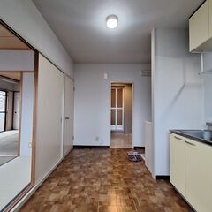 【吉田マンション３０２号室】最上階！角部屋！