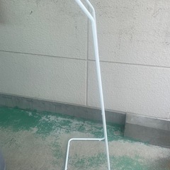 ハンガーラックの画像
