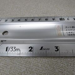 🌲【大工道具】入荷 アルミカッター定規 カット師 １ｍ 併用目盛 左基点 【地域最大の品揃え･電動工具高価買取アールワン田川】の画像