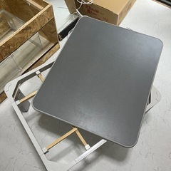 こたつテーブルの画像
