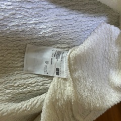 UNIQLO ノースリーブ　Lサイズ
の画像