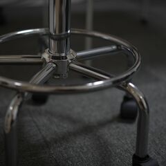 カウンターチェア ST キャスター付き 背もたれ付きの画像