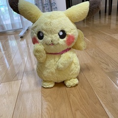 ピカチュウゆるふわぬいぐるみの画像