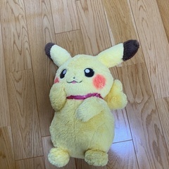 ピカチュウゆるふわぬいぐるみの画像