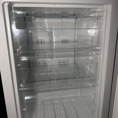 🔵中型〜大型冷蔵庫番号96 maxzen 2022年製【231ℓ】大阪府内全域配達無料【保管場所での引取は3000円値引き】しますの画像
