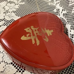 お弁当箱🍱ハート型❤︎朱色❤︎寿めでたいお弁当箱の画像