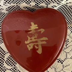 お弁当箱🍱ハート型❤︎朱色❤︎寿めでたいお弁当箱の画像
