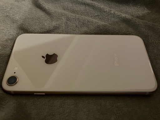 ドタキャンがあった為再出品 / iPhone8
