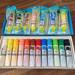 中古品　500〜1200円　絵の具orセット　小学生女の子　