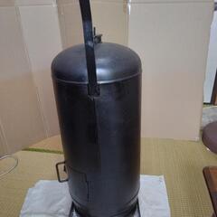 LPガスボンベで作った、燻製器の画像