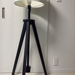 IKEA フロアランプ ラウテルスの画像