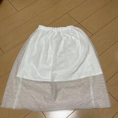 GU ジーユー 子供用スカートの画像