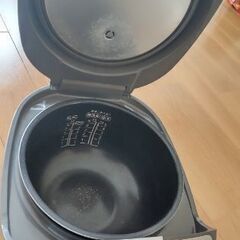 シャープ炊飯ジャー【取引完了しました】の画像