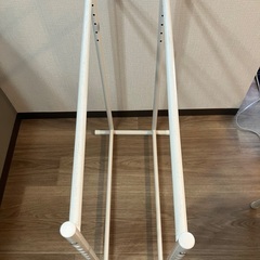 収納　押入れ用ハンガーラックの画像