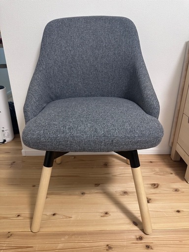 IKEA ヤンオロフ回転ダイニングチェア2脚 (なな) 御影の椅子