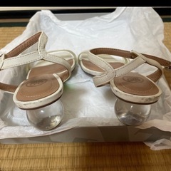 ①staccato サンダルの画像