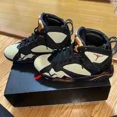 最終値下げ NIKE JORDAN7Retro 25.5cmの画像
